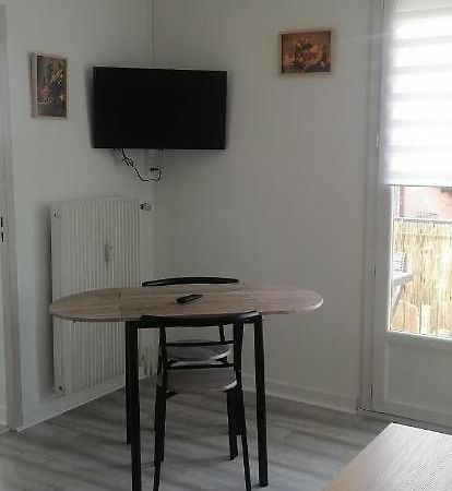 Appartement Avec Balcon Et Parking Prive Роан Экстерьер фото
